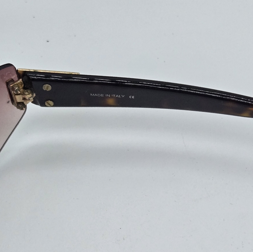 SCE1 - CELINE Sunglasses SC1092 Lens: Brown Frame: Tortoise Brown - Picture 9 of 11